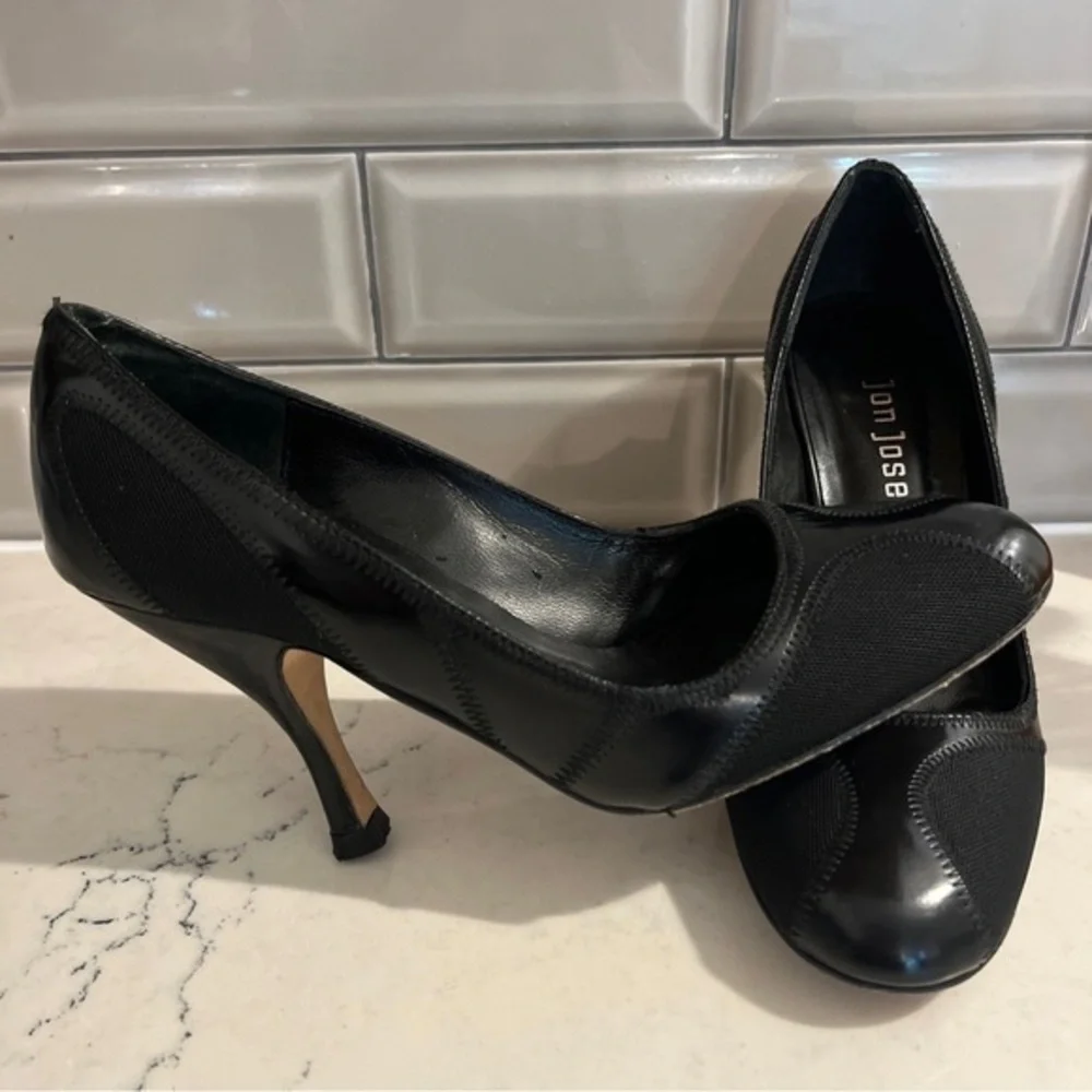 JON JOSEF Black Patent Leather Round Toe Pumps MADE IN ITALY 5 1/2.